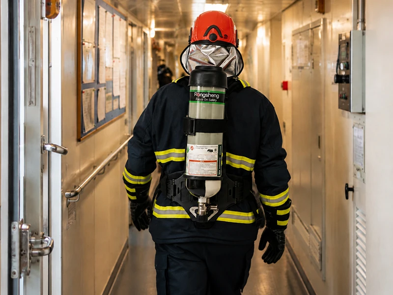 Équipement de lutte contre les incendies